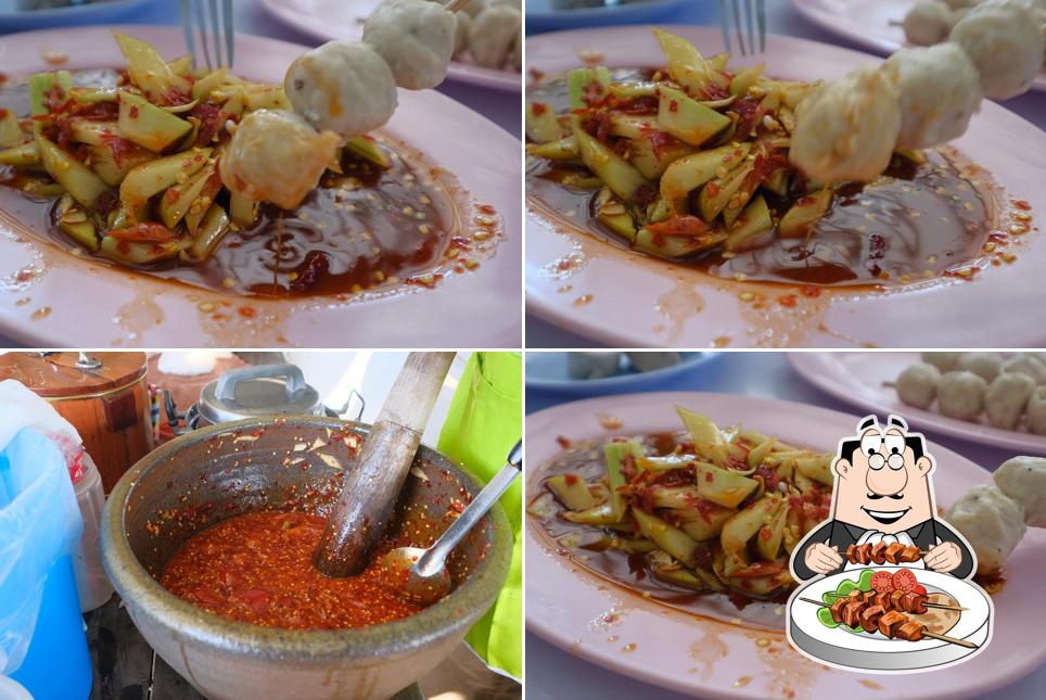 ส้มตำยายเพิง แซบสะท้านทรวง