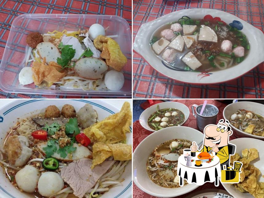 ก๋วยเตี๋ยวเรือป้านันท์รสเด็ด
