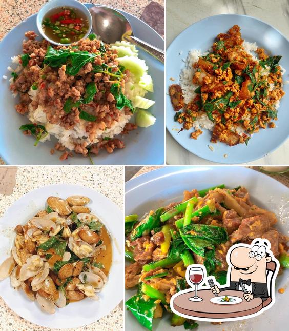 ร้านอาหารตามสั่ง เจ๊อิ้ว