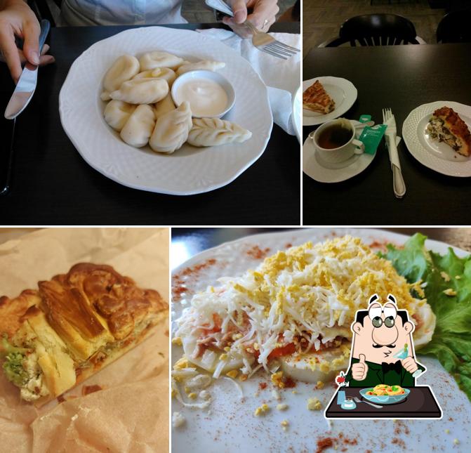 Еда в "Кафе-пироговой Штолле"