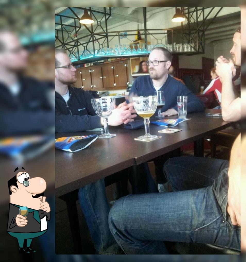 Cafe De Wilde Man