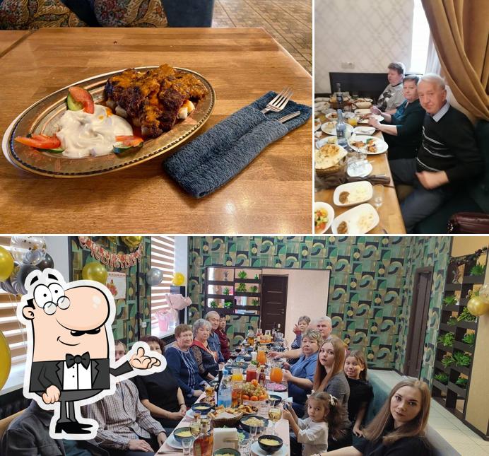 Посмотрите на внутренний интерьер "Мангала"