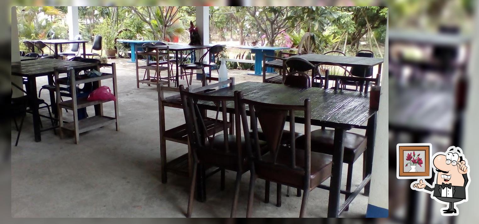 บ้านไร่สวนหยก