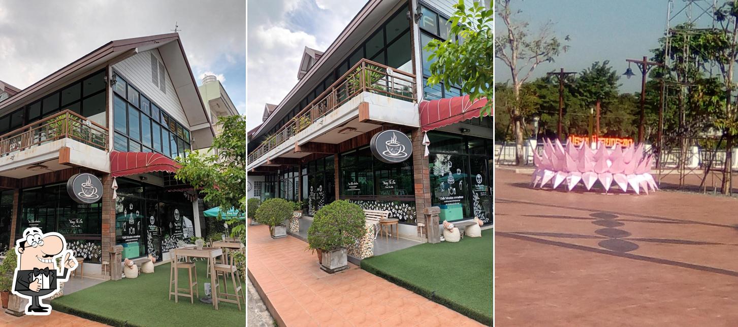 ร้านอาหารป้าเล็ก โดยนางถาวร บุรณศิริ