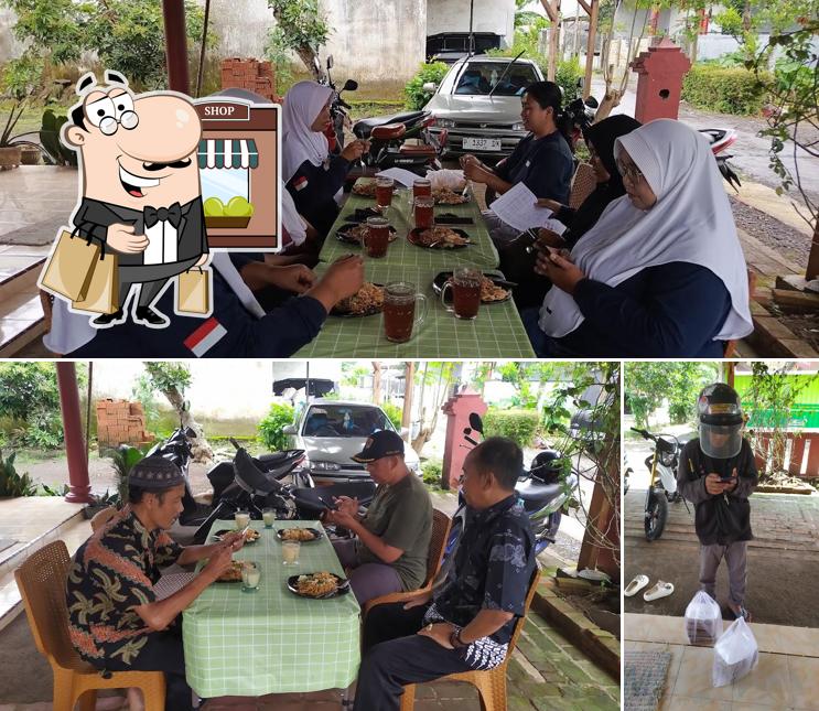 Warung Mie Royale