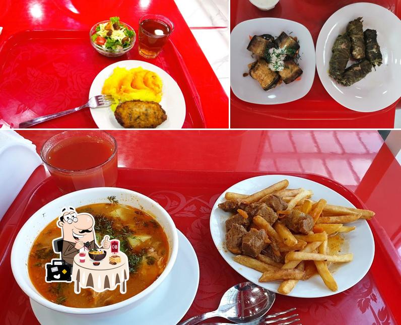 Еда в "Столовой Маме Миа"