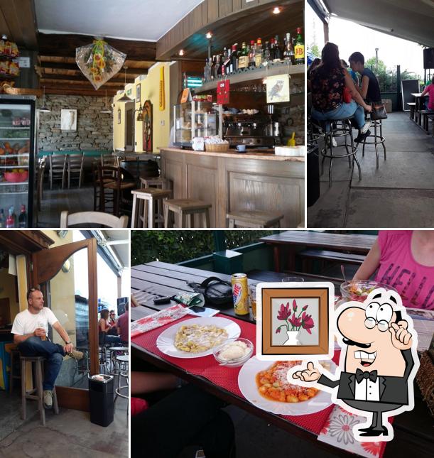 Gufo's Pub