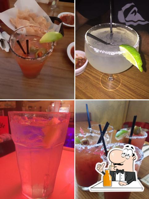 Los Vaquero's Cantina & Grill