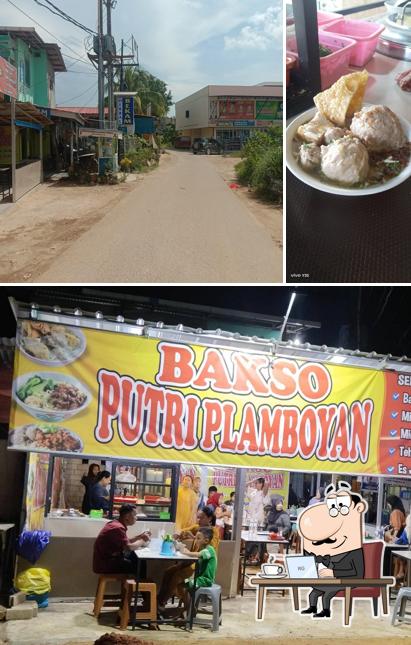 BAKSO PUTRI PLAMBOYAN