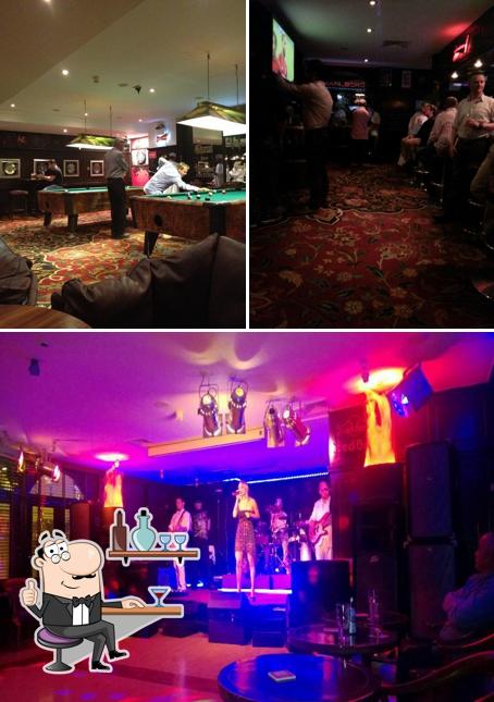 Al Ghazal Pub at InterContinental Muscat