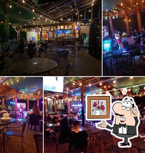 Mo's Irish Pub