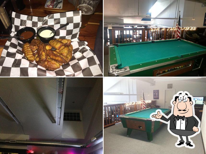 MOE's TAVERN