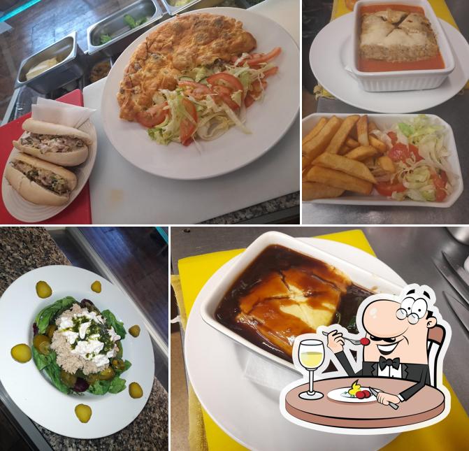 Chinos Cafe