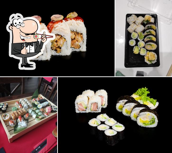 MoMo Sushi