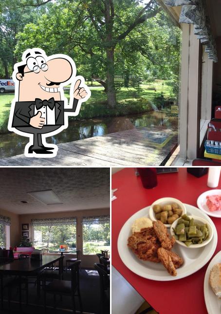 Rampley's Creekside Restaurant