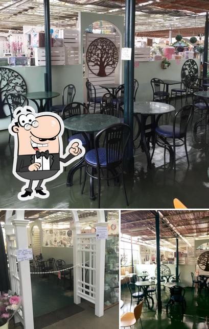 Coffee shop
