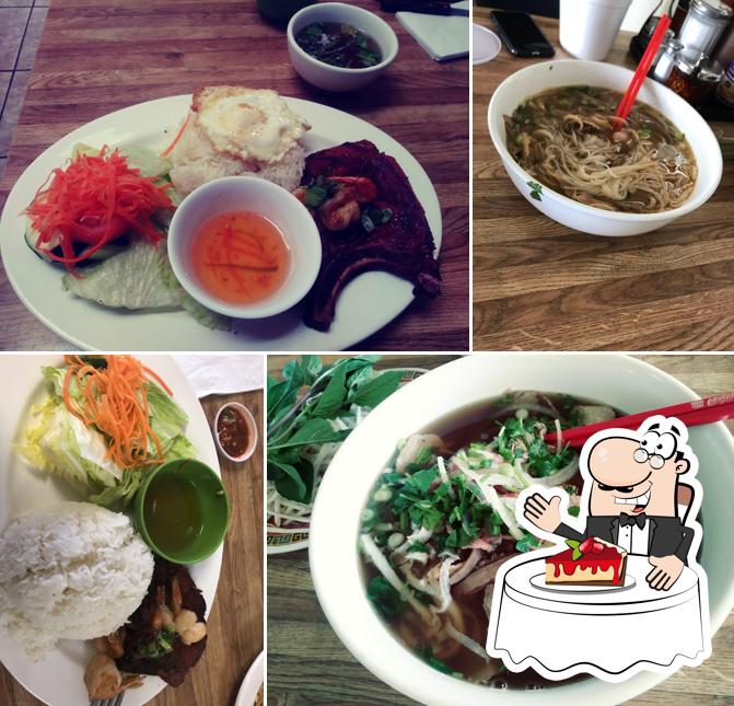Phở Viet Restaurant