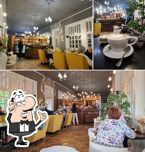 Посмотрите на внутренний интерьер "Правильного кофе"