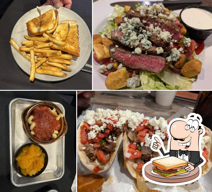 Wolfies Grill — Pendleton