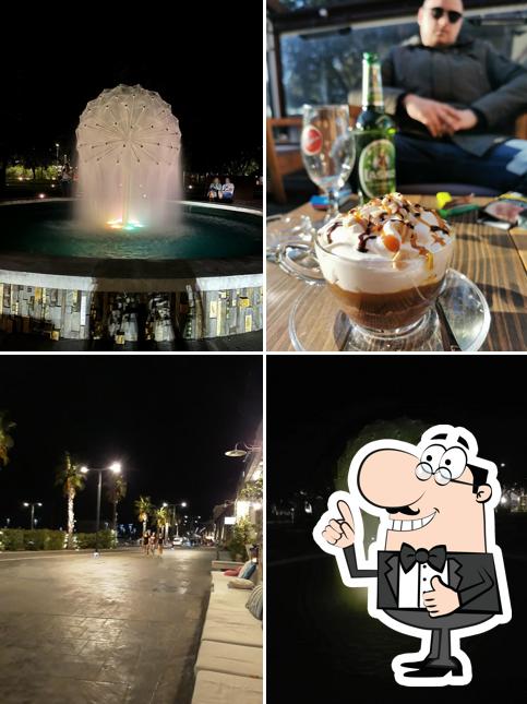 Forum Bar