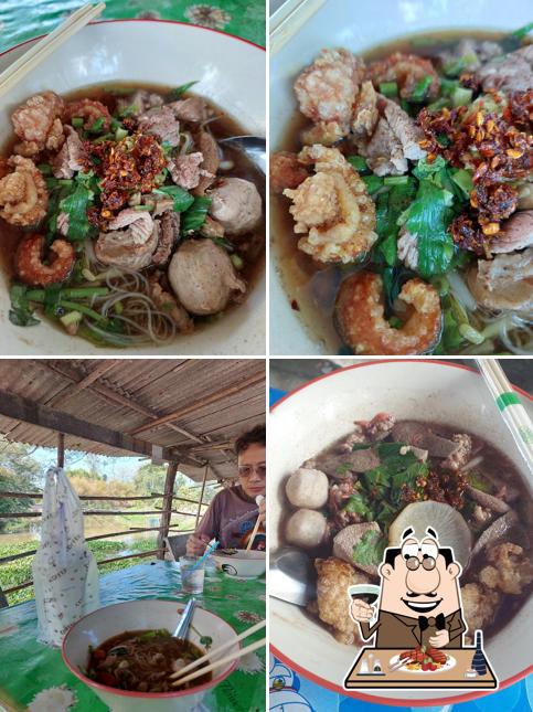 ก๋วยเตี๋ยว​แม่​แฉล้ม​
