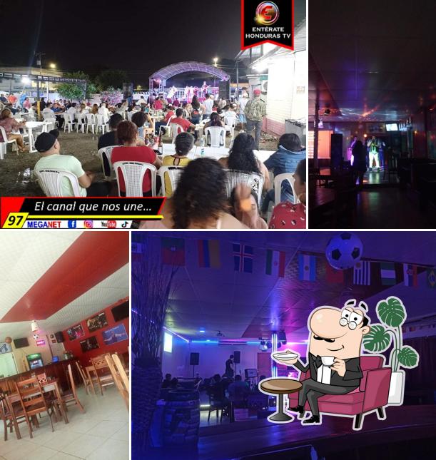 El Centro's Sports Bar & Grill