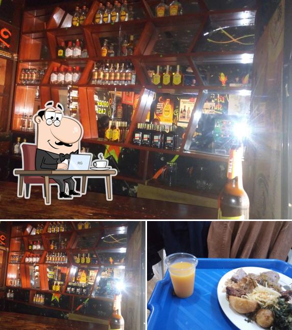 L. Vegas Boyz Pub Bar And Restaurant