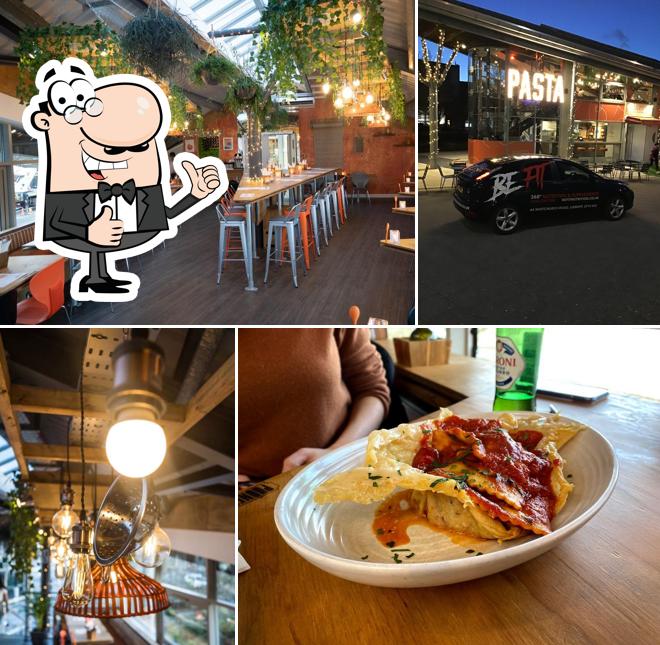 Giovanni's In The Bay