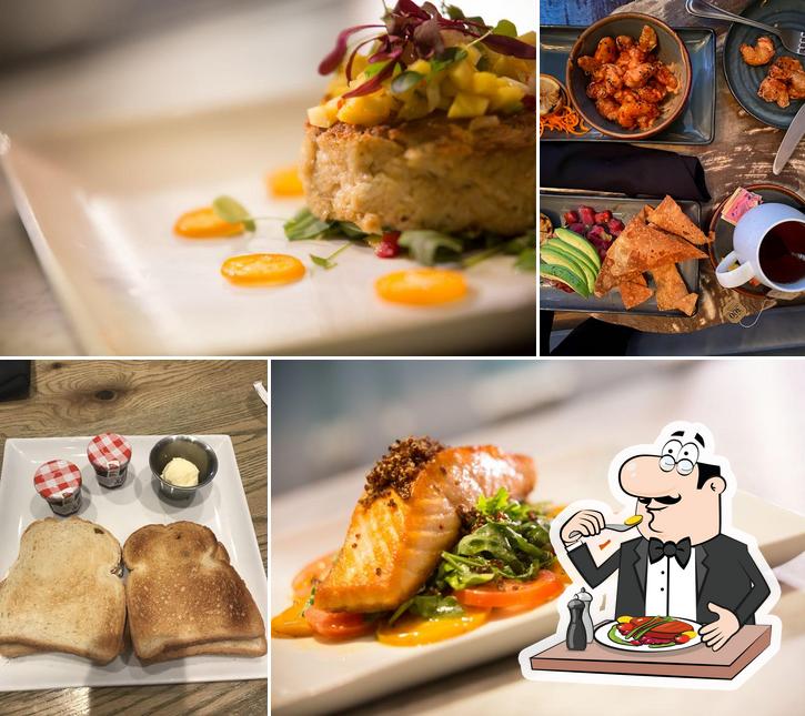 Finch's Restaurant + Lounge