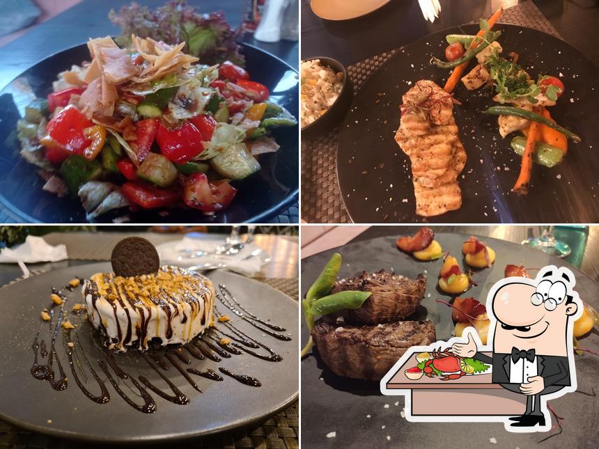 Naomi Restaurant and Cafe