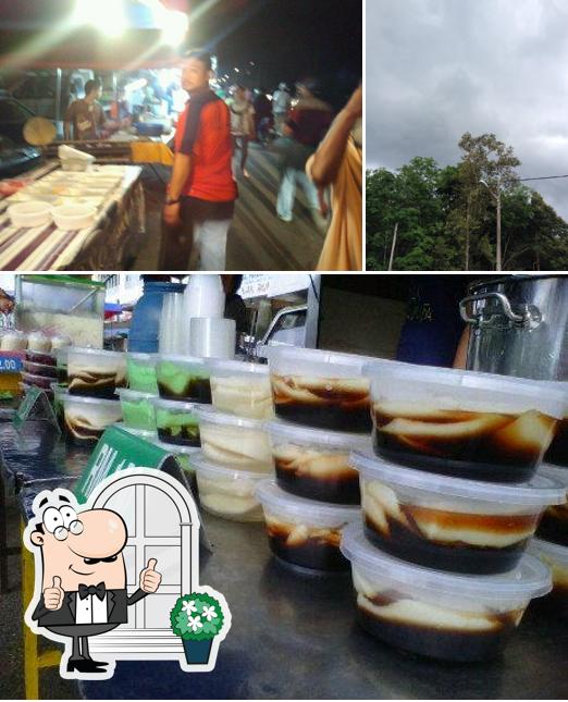 Pasar malam Sungai Rambai