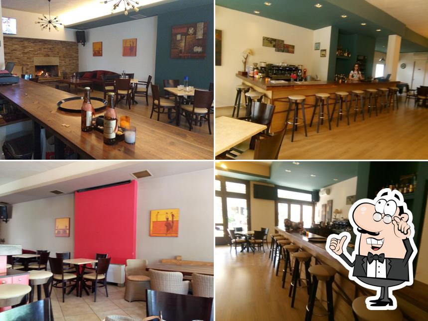 Alexander Cafe