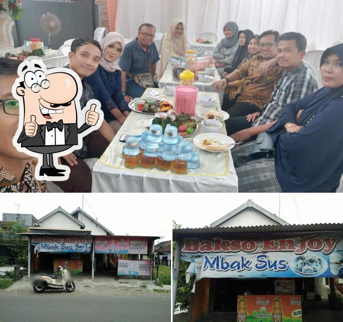 Bakso ENJOY "Mbak Sus"