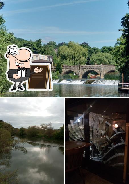 Under The Bridge Restaurant & Bar