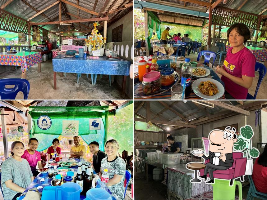ร้านอาหารบ้านสวนยาง สนามบิน