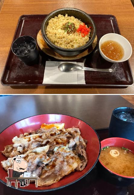 石焼牛肉炒飯 柿安 イオンモール橿原店