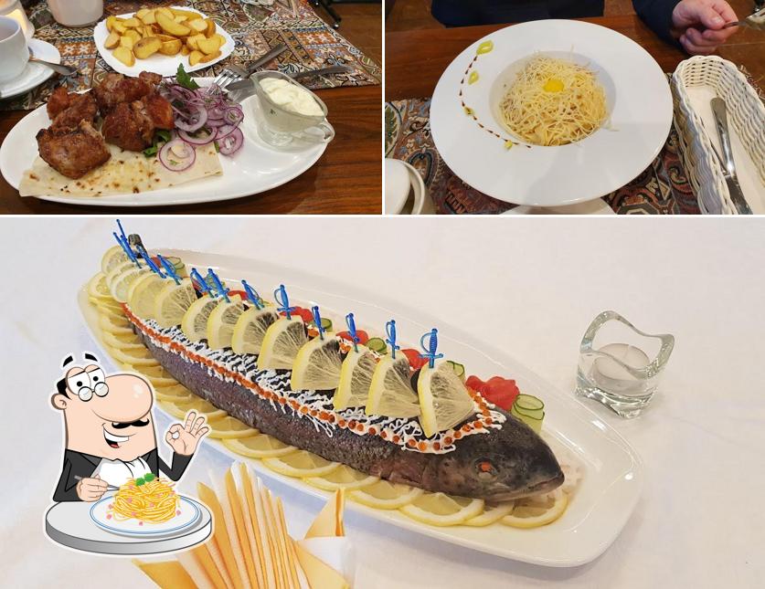 Паста карбонара в "кафе султан"