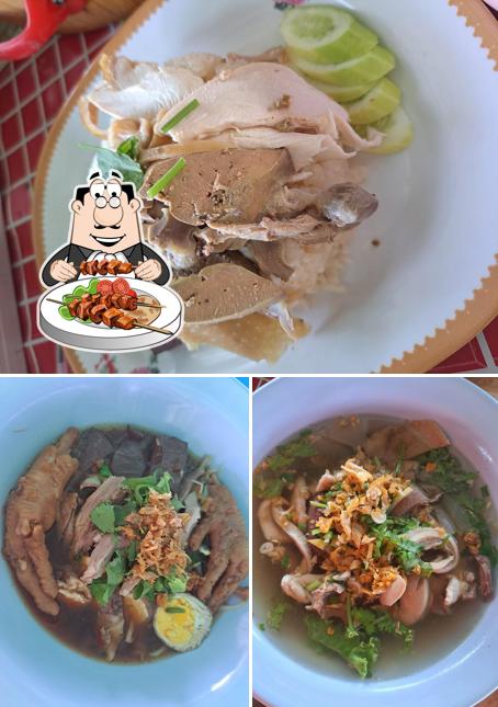 ร้านก๋วยเตี๋ยวหนึบหนับเชียงรากใหญ่