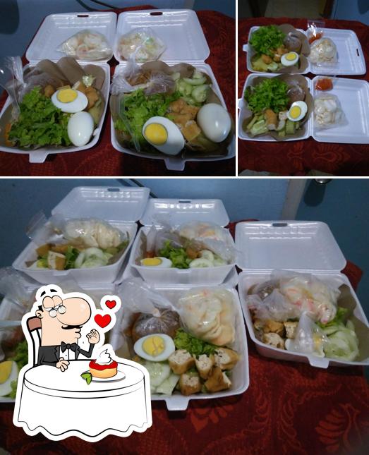 GADO-GADO CAK GEMBOS