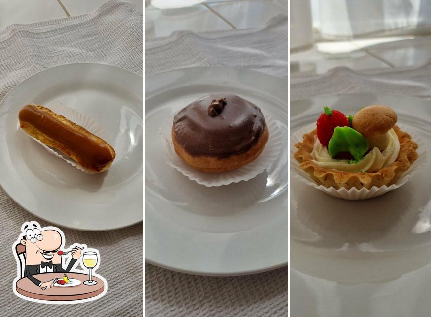 Еда в "Кафе Кати"