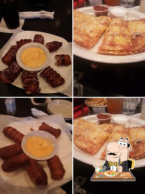 Big Red Restaurant & Sports Bar - Norfolk