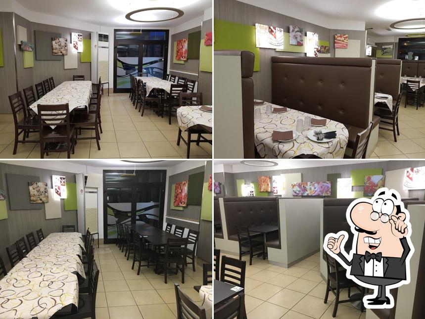 Mineo's pizza house