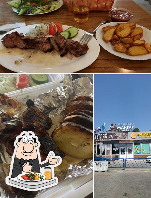 Еда в "Жан Клод Мангал"
