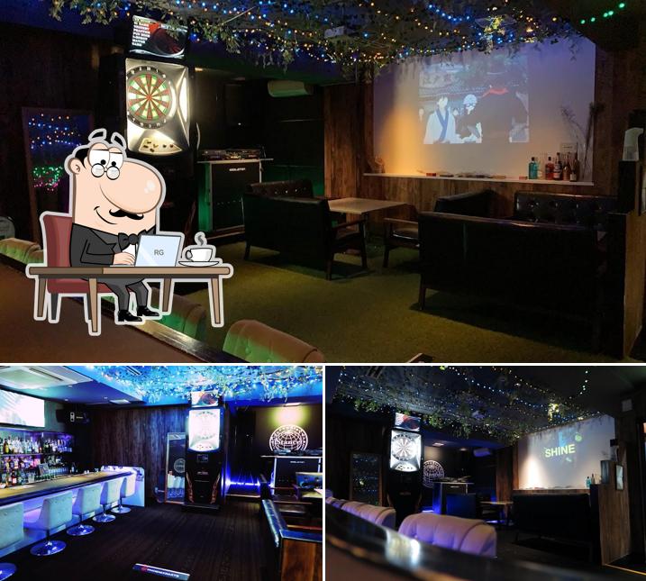 宇宙Cafe & Bar MUNCHIES STANCE