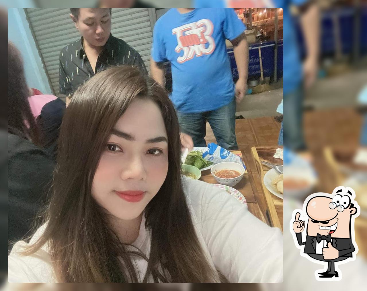หมูพริ้ว กระเพราถาด