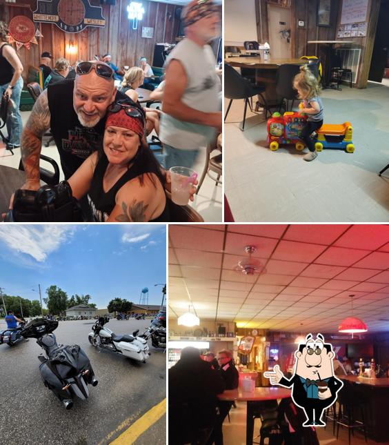Johnny's Bar & Grill