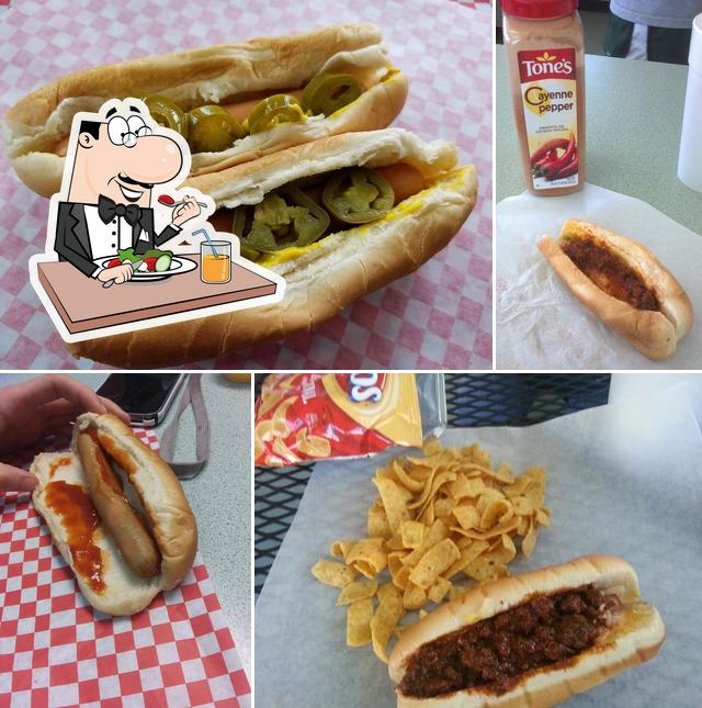 Chet's East