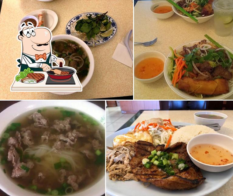 Pho Tai