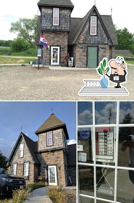 Lionsgate Pizza, Ice Cream & Deli