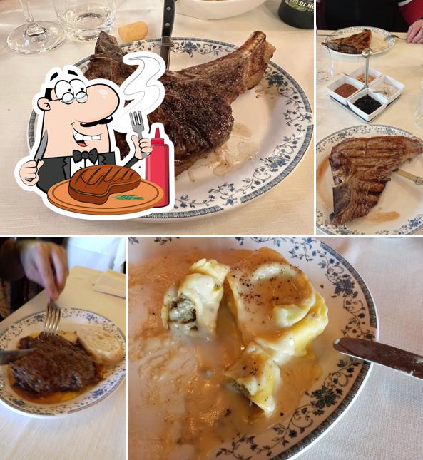 Здесь широкий ассортимент мясных блюд